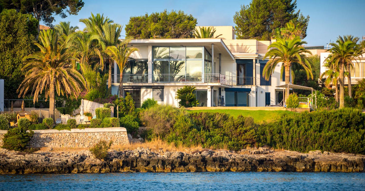 Beachfront Villas